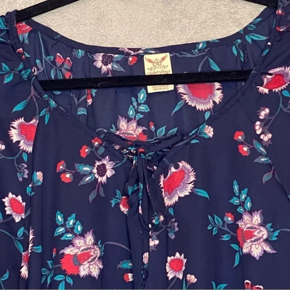 Faded Glory 2X Top Shirt Blue Red Floral Keyhole Round Neck‎ 3/4 Flare Sleeve - Picture 3 of 7